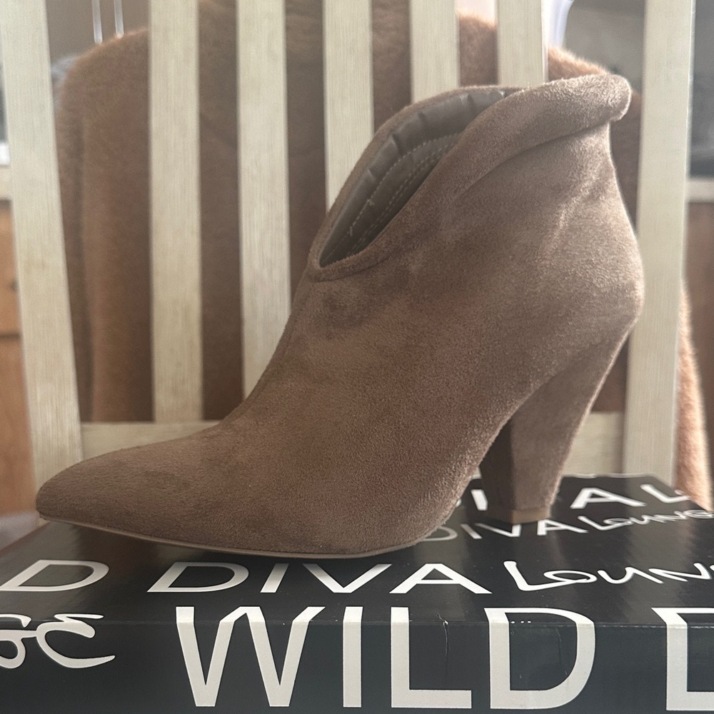 DIVA Lounge Brown Suede Heeled Boots